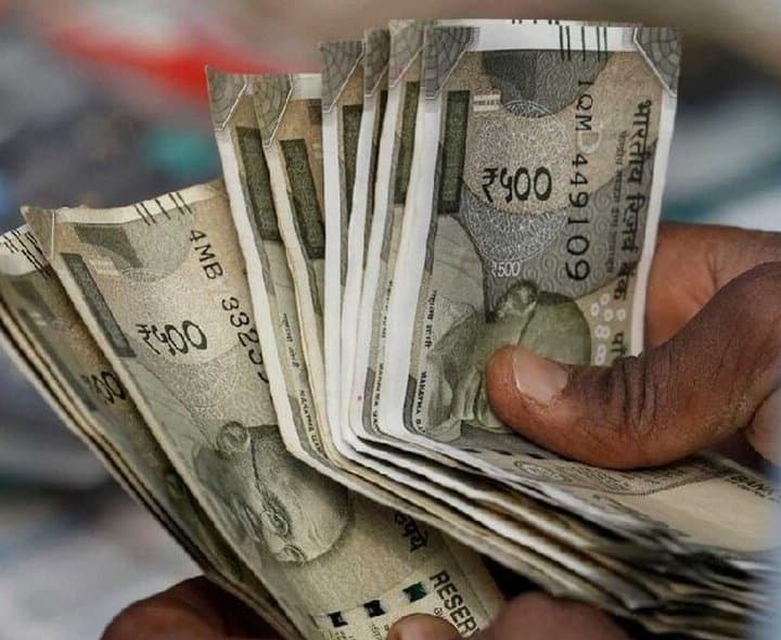 కొత్త పింఛన్ల కోసం వేలాది మంది ఎదురుచూపులు