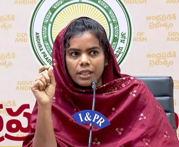 డీఎస్సీపై మళ్లీ స్పష్టత