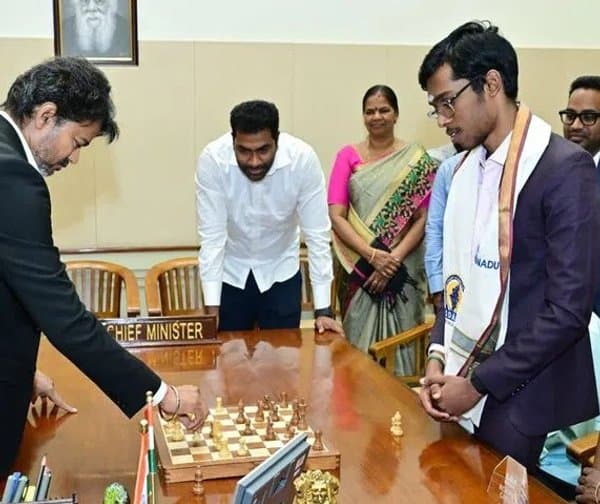 సీఎం విజయ్‌కు చెక్ పెట్టిన ప్రజ్ఞానంద