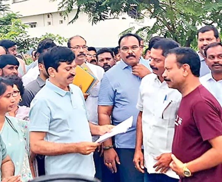 భారాస ఉచ్చులో పడొద్దు: మంత్రి