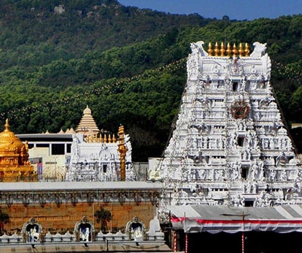 తిరుమలలో భక్తుల రద్దీ