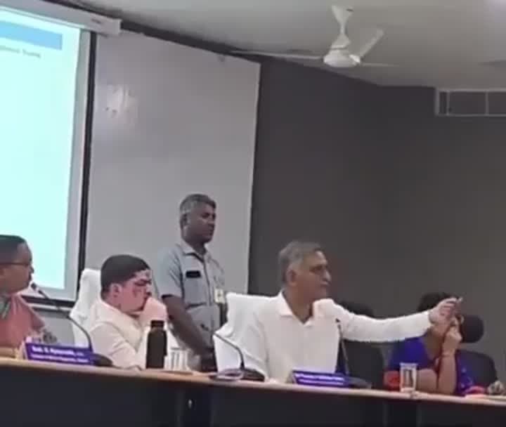 ఆసుపత్రి సేవలపై హరీష్ రావు ప్రశ్నలు