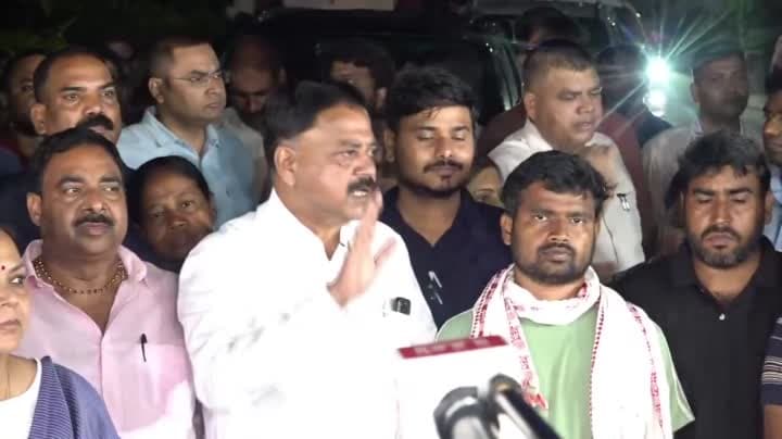 విద్యార్థుల డిమాండ్లను సానుకూలంగా పరిశీలిస్తాం: జార్ఖండ్ మంత్రి