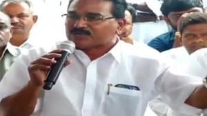 ఆంధ్రా ప్రజల మీద ఉన్న ప్రేమ తెలంగాణ ప్రజల మీద లేదా: మాజీ మంత్రి