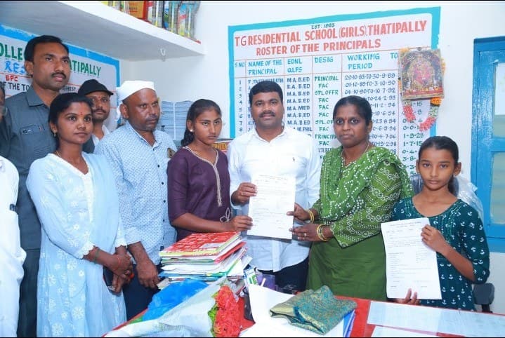 మానవతా దృక్పథం చాటుకున్న ఎమ్మెల్యే మేడిపల్లి సత్యం.. అనాథ బాలికలకు గురుకుల ప్రవేశం