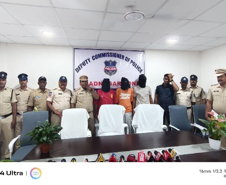 దొంగతనం కేసును ఛేదించిన కేశంపేట్ పోలీసులు