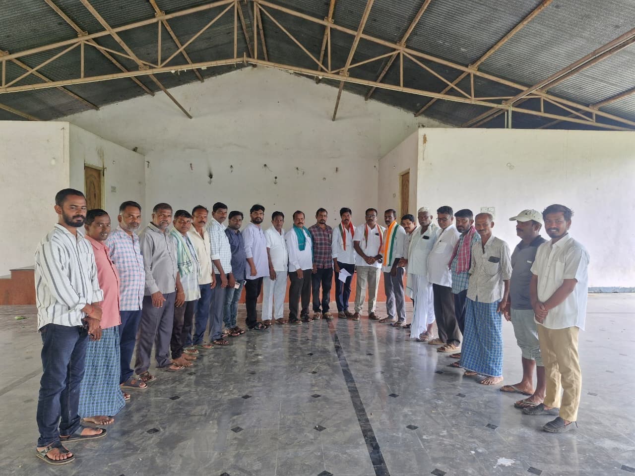కాంగ్రెస్ పార్టీ నూతన గ్రామ కమిటీ ఎన్నిక