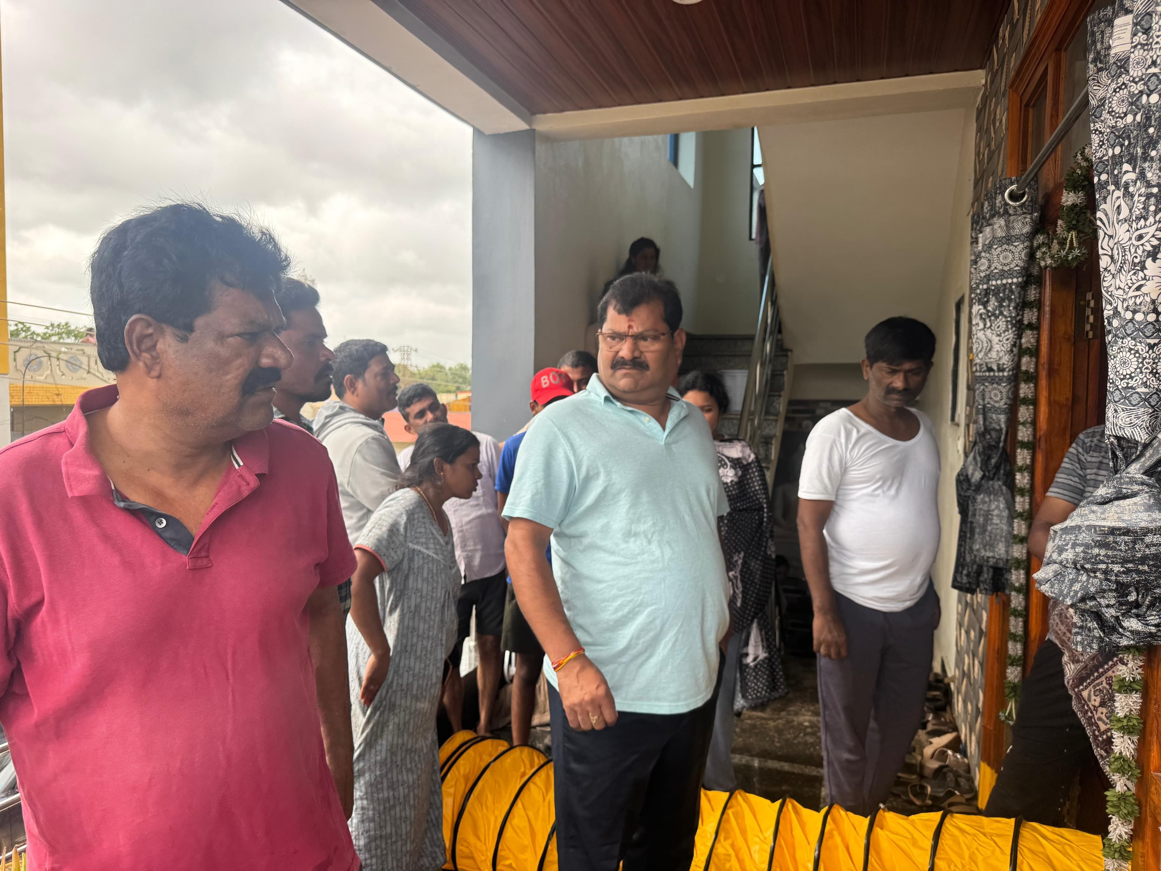 వికారాబాద్ లో అగ్ని ప్రమాదం. 3 లక్షలు నష్టం.