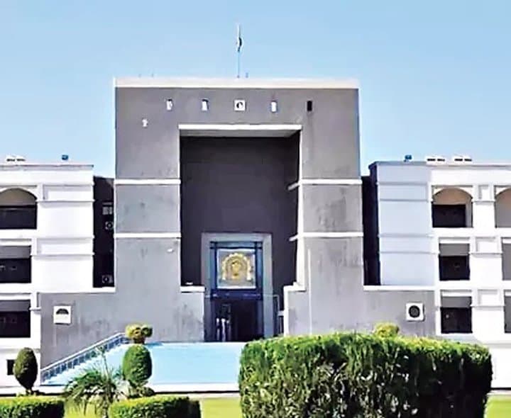 ఆకలి చావులపై కోర్టు కీలక వ్యాఖ్యలు
