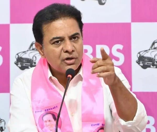 రేవంత్రెడ్డి హిట్లర్ వ్యాఖ్యలపై రాహుల్ను ప్రశ్నించిన కేటీఆర్