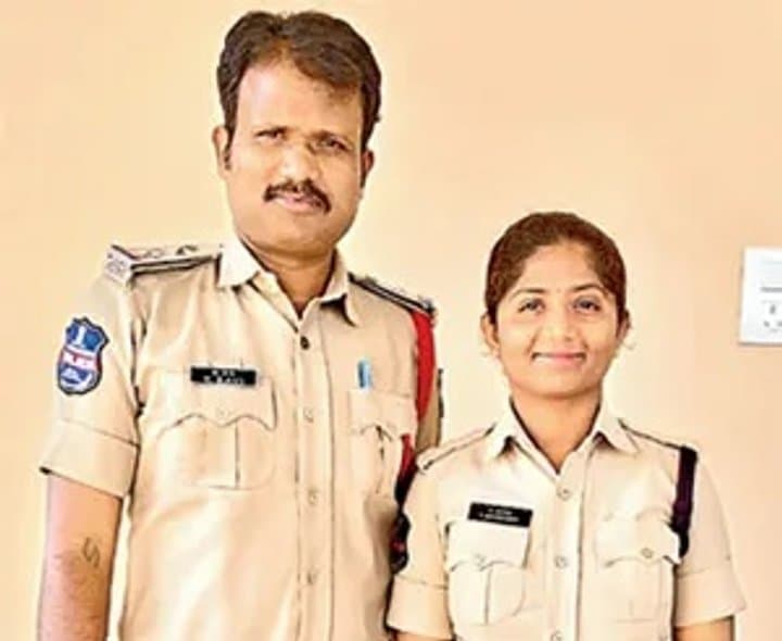 తండ్రి బాటలో కుమార్తె పోలీస్ ఉద్యోగం