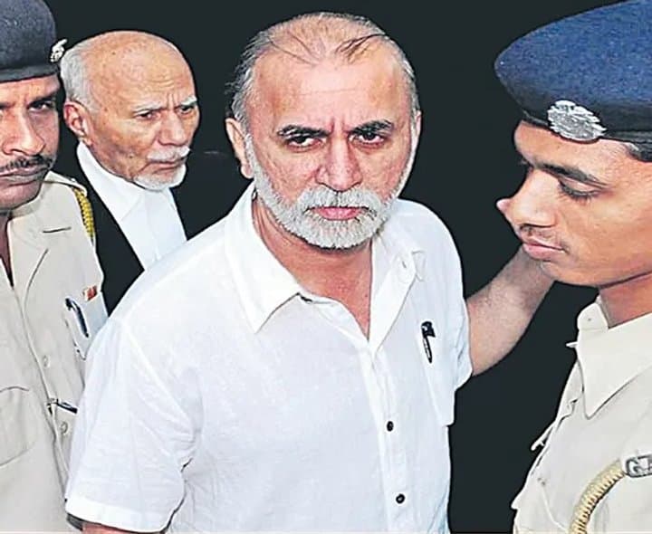 తేజ్పాల్కు పదేళ్ల జైలు