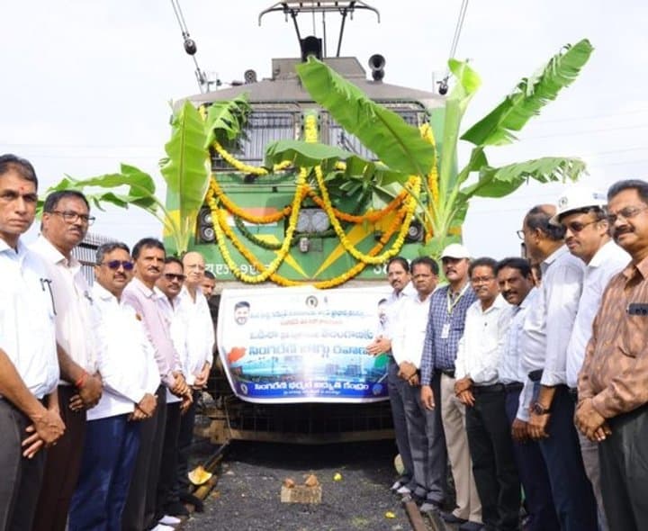 సింగరేణి థర్మల్ ప్లాంట్కు నైనీ బొగ్గు చేరిక
