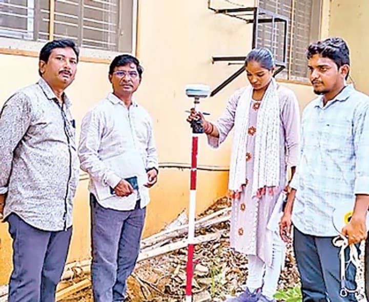 మెట్రోకు భూముల గుర్తింపు
