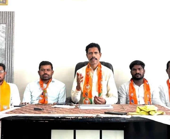 ఎస్సీ వసతిగృహాల్లో ఖాళీలను భర్తీ చేయాలి: బీజేపీ నేత
