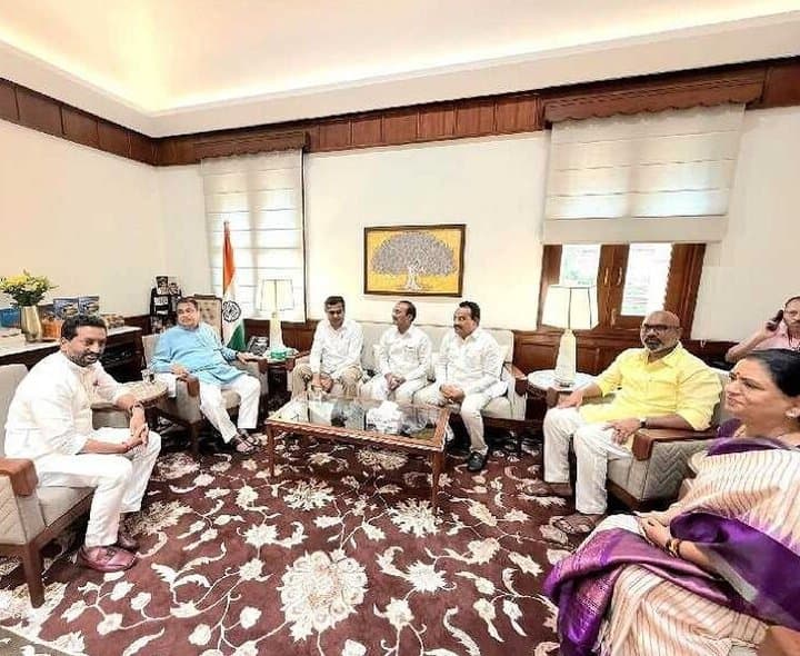 నితిన్ గడ్కరీతో ఎంపీ అర్వింద్ భేటీ