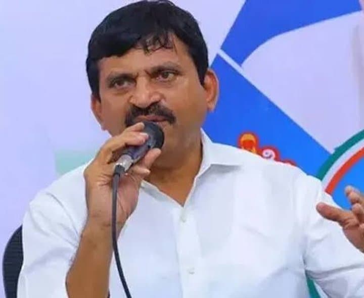కౌన్సిలర్లకు మంత్రి పొంగులేటి హెచ్చరిక