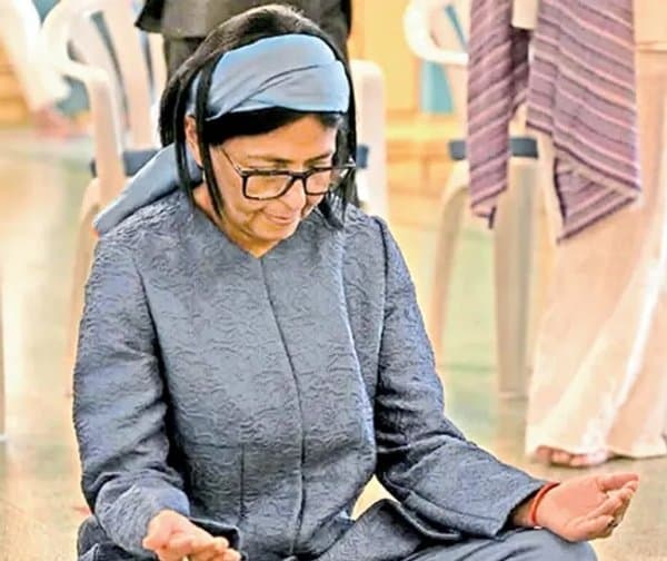 కష్టకాలంలో సత్యసాయి వెన్నంటే నడిపించారు