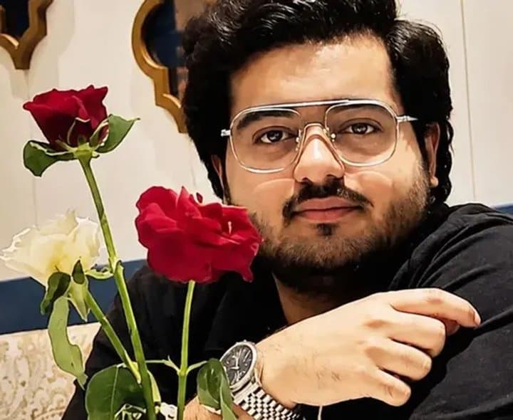 రోడ్డు ప్రమాదంలో అతిక్ కుమారుడు మృతి