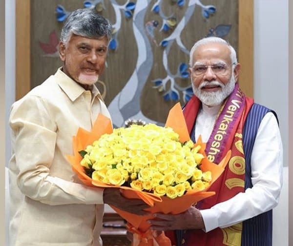 ప్రధాని మోదీ సరికొత్త రికార్డు: చంద్రబాబు అభినందనలు