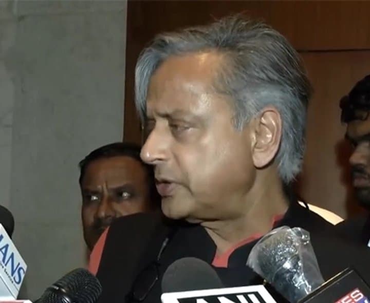 ప్రజల నాడి పట్టుకోవడంలో కాంగ్రెస్ వెనుకబడింది: శశి థరూర్
