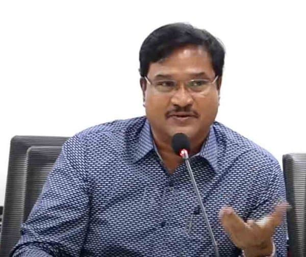 హైడ్రా కమిషనర్ రంగనాథ్పై కేంద్ర హోంశాఖకు ఫిర్యాదు