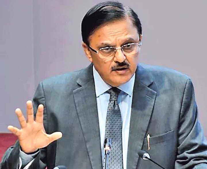 అభివృద్ధిపై జస్టిస్ ఓక్ వ్యాఖ్య