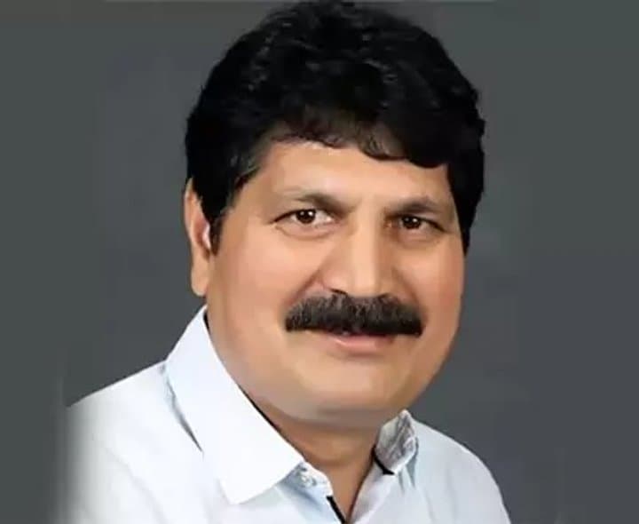 భద్రాచలం ఎమ్మెల్యే కారు ప్రమాదం