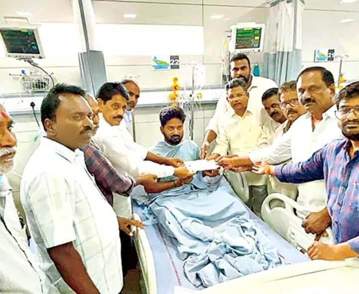 ఆత్మహత్యాయత్నం చేసిన యువకుడికి రూ.50 వేల సాయం