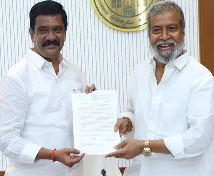 ఆరోగ్య అభివృద్ధిపై మంత్రి దృష్టికి ఎమ్మెల్యే ప్రతిపాదనలు