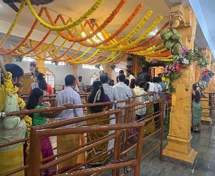 ఆడి కృత్తికకు పద్మగిరిలో భక్తుల రద్దీ