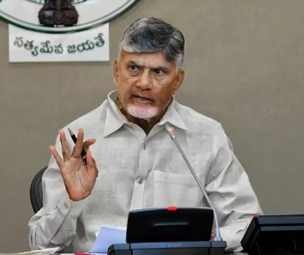 సాయికృష్ణ అదృశ్యం: బాధితులకు సీఎం భరోసా
