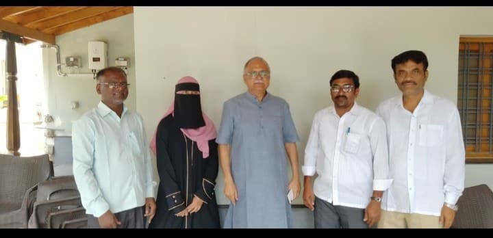 నీట్ 2026 లో ఉత్తీర్ణులైన విద్యార్థినికి అభినందించిన మాజీ అడ్వకేట్ జనరల్