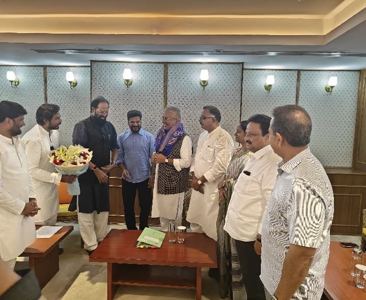 ఇండియా బ్లాక్ ఎంపీలతో కలిసి నిరసన యాత్రలో నాగర్కర్నూల్ ఎంపీ