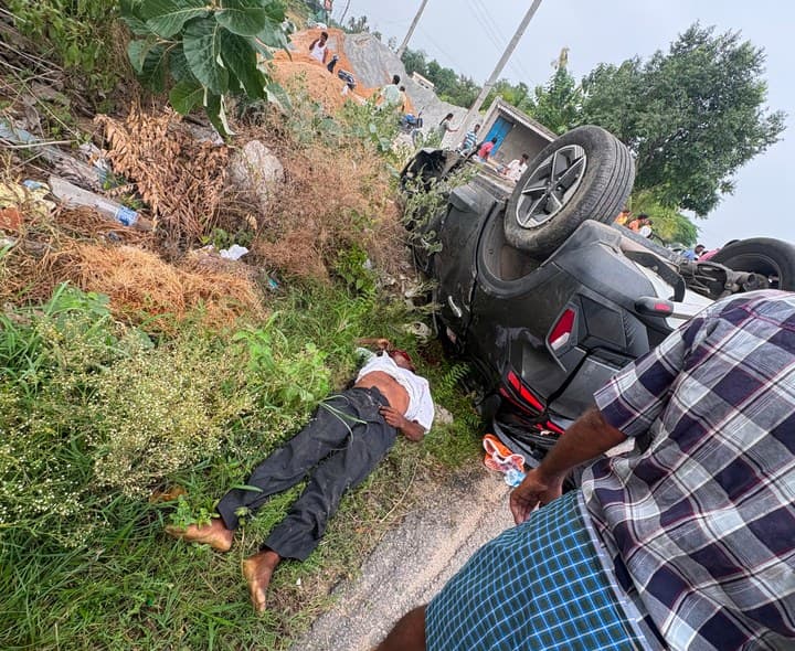 నెల్లేపల్లి వద్ద కారు ప్రమాదం.. ఒకరు మృతి