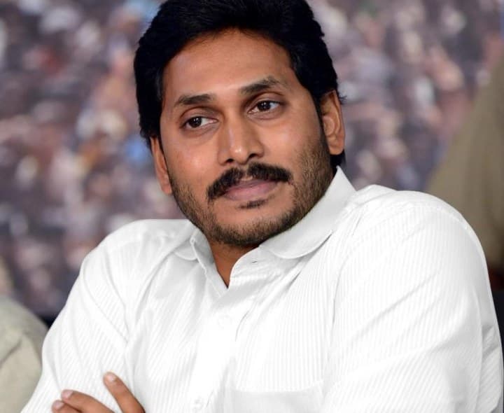 శ్రీకాకుళం : జగన్ పర్యటనకు పోలీసులు ఆంక్షలు